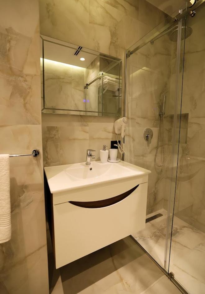Apartment Tempo *
